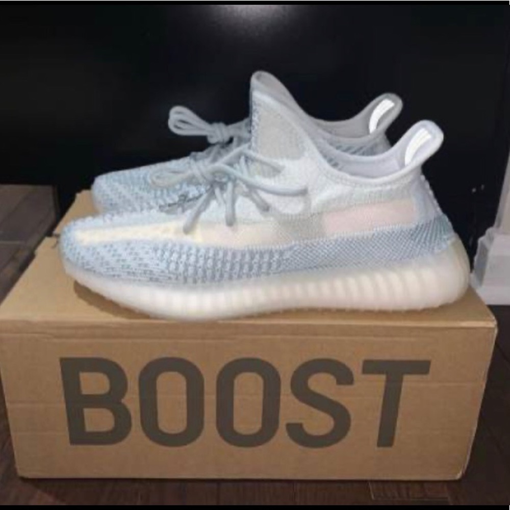 Yeezy V2 Cloud White Boost